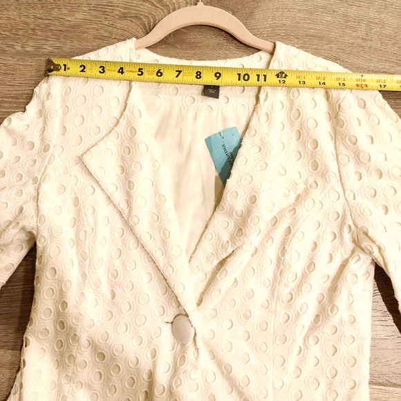 Kenneth Cole white blazer for Soring/Summer - Picture 6 of 8